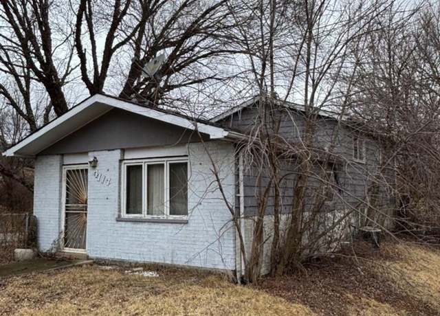 Property at 4114 W 135th St, Robbins, IL 60472, 2 beds, 1.5 baths