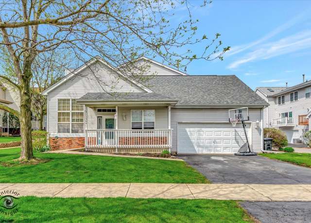 Property at 1366 Fox Hound Trl, Beecher, IL 60401, 3 beds, 2 baths