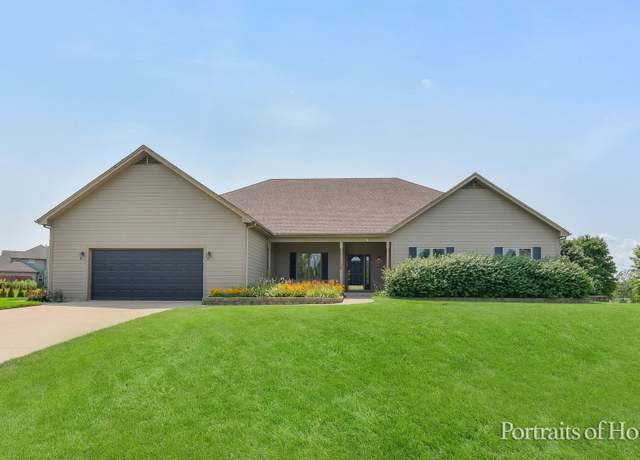 Property at 326 Austin Ct, Yorkville, IL 60560, 5 beds, 3.5 baths