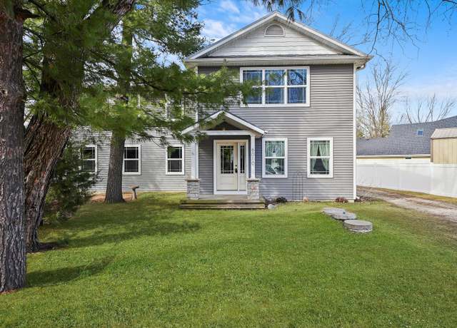 Property at 6010 Peart Rd, Morris, IL 60450, 3 beds, 2.5 baths