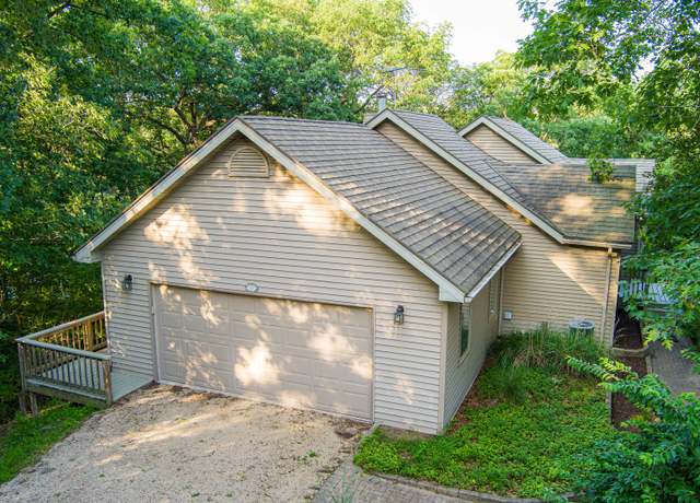 Property at 703 Rock Ct, Dixon, IL 61021, 2 beds, 2 baths