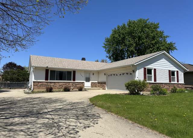Property at 11616 Ronald St, Huntley, IL 60142, 4 beds, 2.5 baths