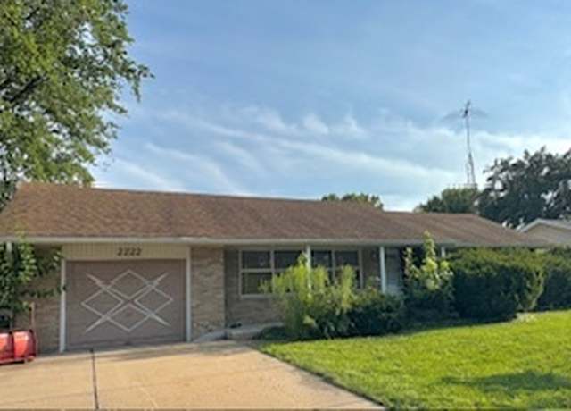 Property at 2222 Taylor St, Joliet, IL 60435, 3 beds, 2.5 baths