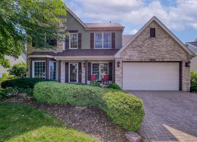 Property at 1S076 Mill Creek Cir W, Geneva, IL 60134, 4 beds, 3.5 baths