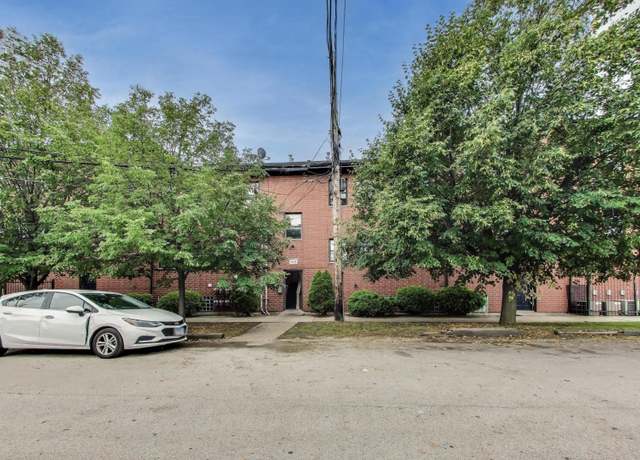 Property at 1431 W 108th St Unit C, Chicago, IL 60643, 3 beds, 2 baths