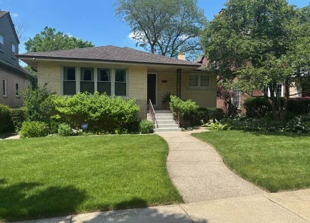 Property at 1105 N Euclid Ave, Oak Park, IL 60302, 4 beds, 2 baths