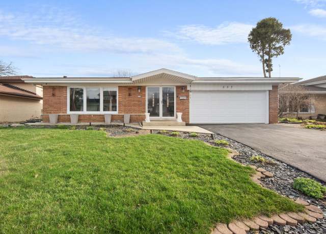 Property at 537 E 168th St, South Holland, IL 60473, 3 beds, 1.5 baths
