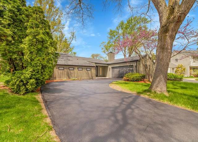 Property at 3601 Buckthorn Ln, Downers Grove, IL 60515, 3 beds, 3 baths