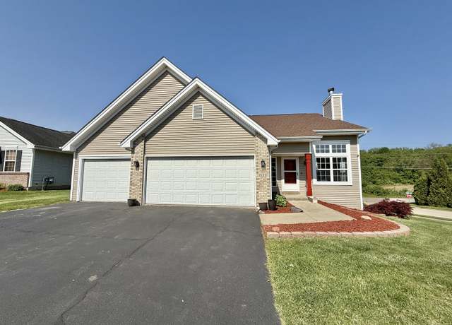 Property at 2123 Maxine Ln, Rockford, IL 61102, 4 beds, 2.5 baths