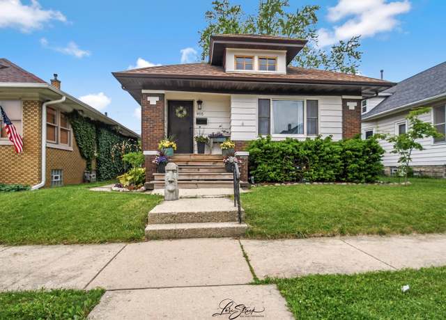 Property at 905 Kelly Ave, Joliet, IL 60435, 3 beds, 1 bath