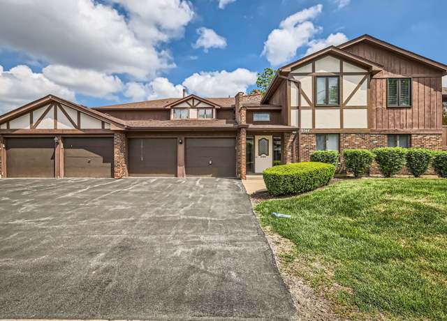 Property at 9748 Mill Dr E Unit 2E, Palos Park, IL 60464, 2 beds, 2 baths