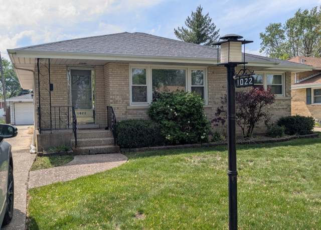 Property at 1022 Sherwood Rd, La Grange Park, IL 60526, 3 beds, 1 bath