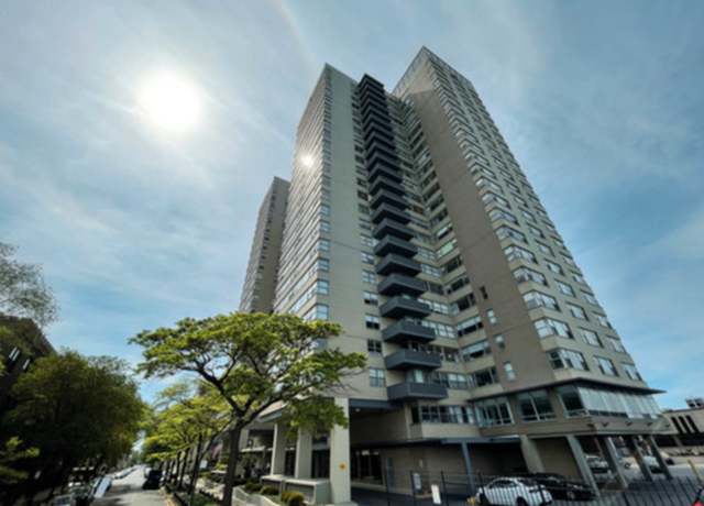 Property at 6301 N Sheridan Rd Unit 24C, Chicago, IL 60660, 1 bed, 1 bath