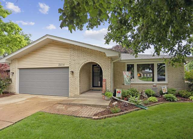 Property at 2414 Chippewa Ct, Lisle, IL 60532, 3 beds, 2 baths