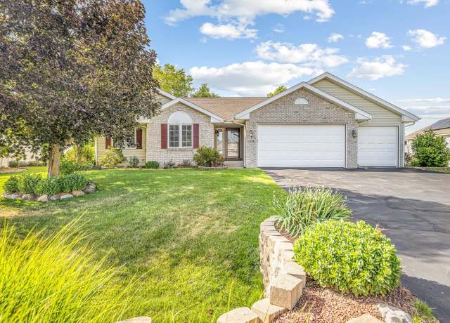 Property at 13105 Springhill Dr, Winnebago, IL 61088, 4 beds, 3 baths