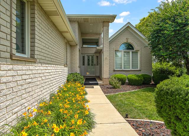 Property at 16243 Hummingbird Hill Dr, Orland Park, IL 60467, 3 beds, 3 baths