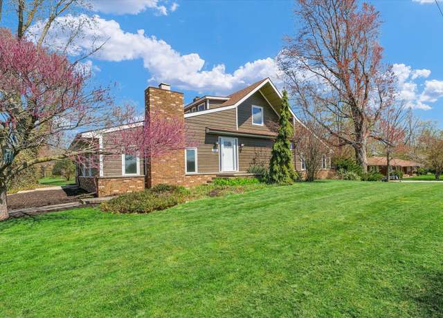 Property at 2708 E Perkins Rd, Urbana, IL 61802, 3 beds, 2 baths