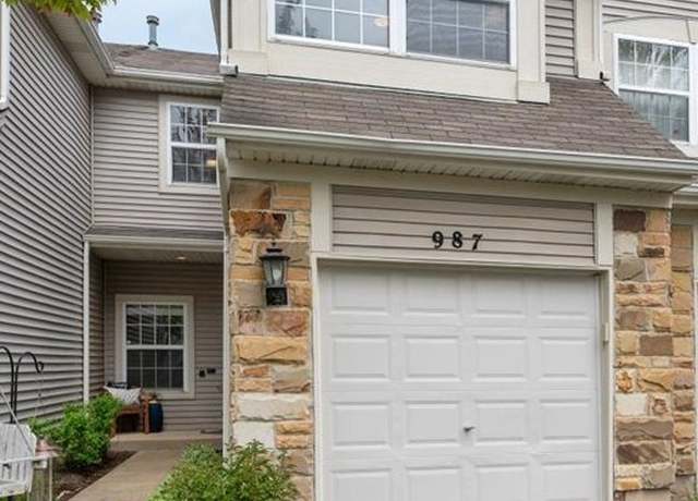 Property at 987 Mesa Dr, Lake In The Hills, IL 60156, 2 beds, 1.5 baths