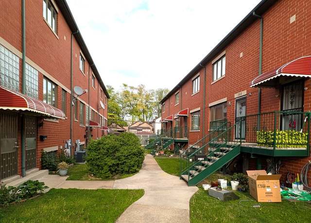 Property at 2915 S Halsted St Unit D, Chicago, IL 60608, 5 beds, 1.5 baths