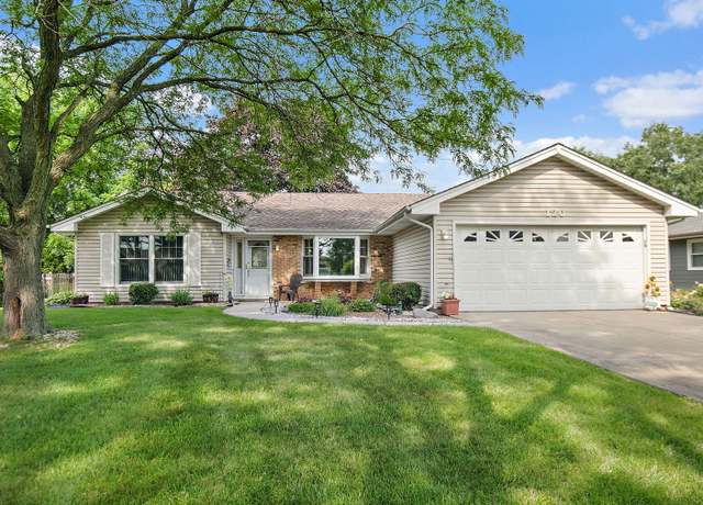 Property at 120 S Staffire Dr, Schaumburg, IL 60193, 3 beds, 2 baths