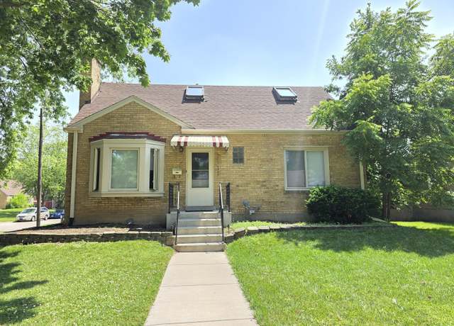 Property at 1115 Glenwood Ave, Waukegan, IL 60085, 2 beds, 1 bath
