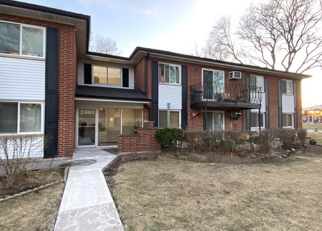 Property at 2403 E Brandenberry Ct Unit 2A, Arlington Heights, IL 60004, 2 beds, 1.5 baths