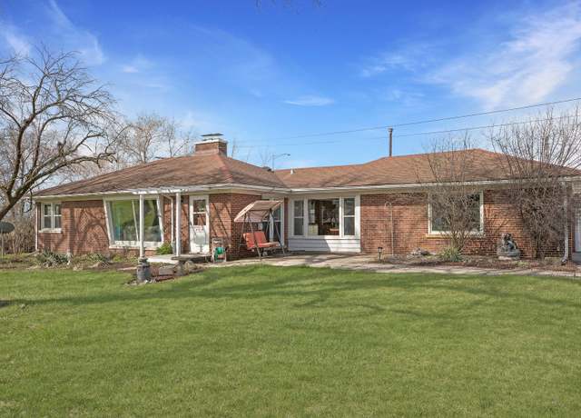 Property at 17W265 Oakdale Ln, Bensenville, IL 60106, 3 beds, 1 bath
