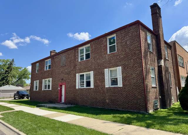 Property at 915 Bellwood Ave, Bellwood, IL 60104, 8 beds, 4 baths