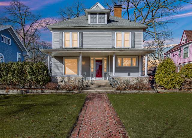 Property at 727 S Chicago Ave, Kankakee, IL 60901, 4 beds, 2.5 baths