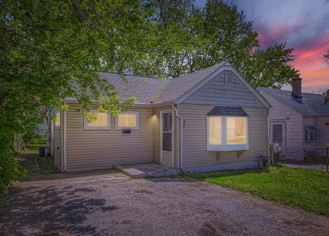 Property at 327 Fairlawn Dr, Round Lake Park, IL 60073, 3 beds, 1 bath
