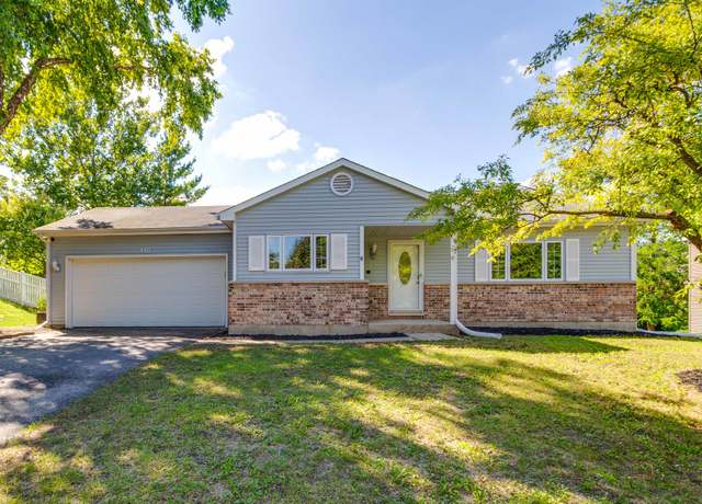 Property at 440 W Parkview Ter, Algonquin, IL 60102, 3 beds, 2 baths