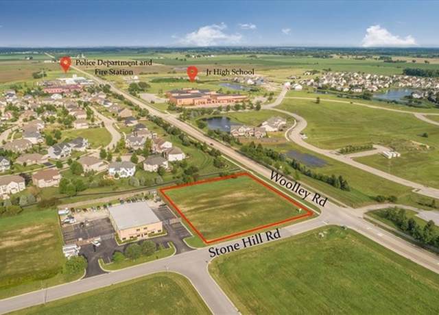 Property at 80 Stonehill Rd, Oswego, IL 60543