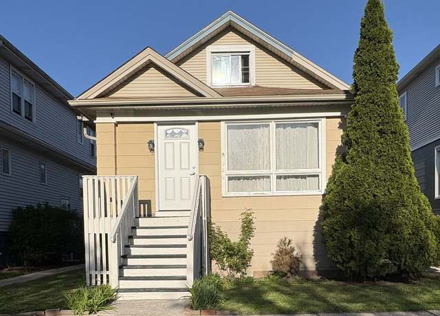 Property at 926 S Lathrop Ave, Forest Park, IL 60130, 4 beds, 2 baths