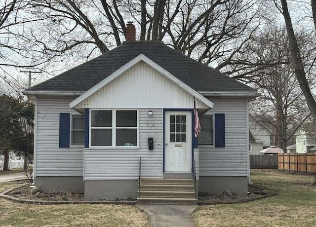Property at 716 W Grove St, Pontiac, IL 61764, 2 beds, 1 bath