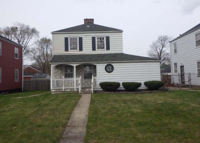 Property at 12744 S Wallace St, Chicago, IL 60628, 3 beds, 1 bath