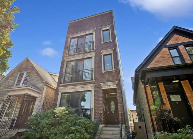 Property at 2127 W Walton St #1, Chicago, IL 60622, 4 beds, 3 baths