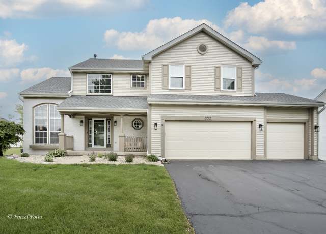 Property at 2012 Spring Creek Ln, Mchenry, IL 60050, 4 beds, 2.5 baths