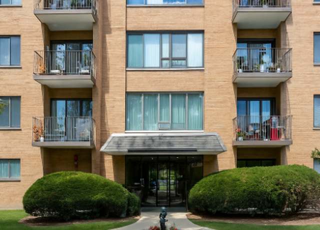 Property at 1747 W Crystal Ln #709, Mount Prospect, IL 60056, 1 bed, 1 bath