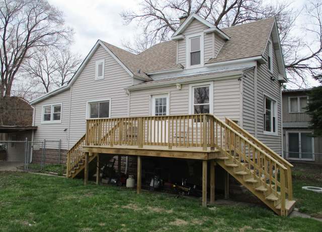 Property at 1418 Clarence Ave, Berwyn, IL 60402, 3 beds, 1.5 baths