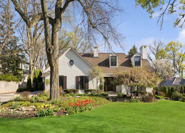 Property at 433 E 6th St, Hinsdale, IL 60521, 6 beds, 6.5 baths
