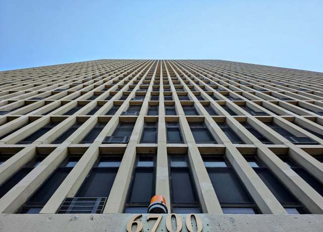 Property at 6700 S South Shore Dr Unit 18K, Chicago, IL 60649, 1 bed, 1 bath
