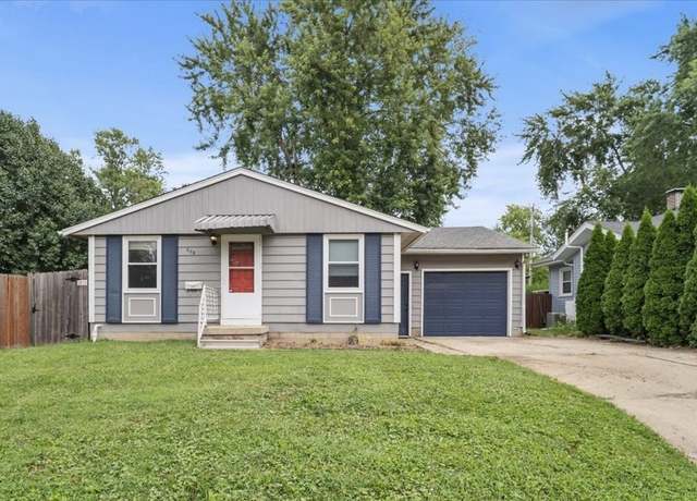 Property at 608 Maple St, Bloomington, IL 61701, 3 beds, 1 bath