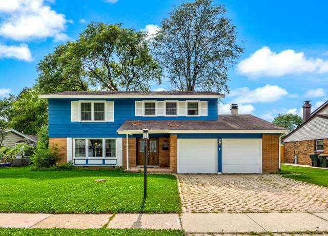 Property at 910 Lonsdale Rd, Elk Grove Village, IL 60007, 4 beds, 2.5 baths