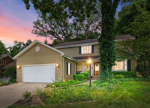 Property at 12 Bristol Grn, Bourbonnais, IL 60914, 4 beds, 2.5 baths