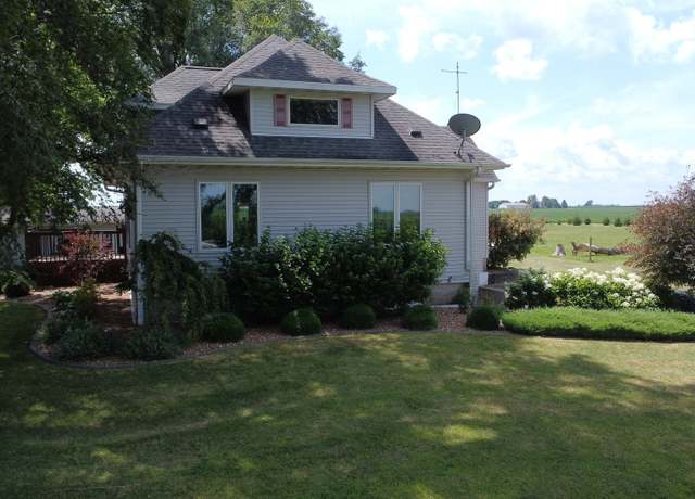 Property at 1533 E 1400 North Rd, Crescent City, IL 60928, 5 beds, 3 baths
