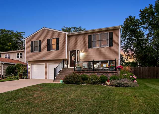 Property at 20517 Acorn Ridge Dr S, Frankfort, IL 60423, 3 beds, 1.5 baths