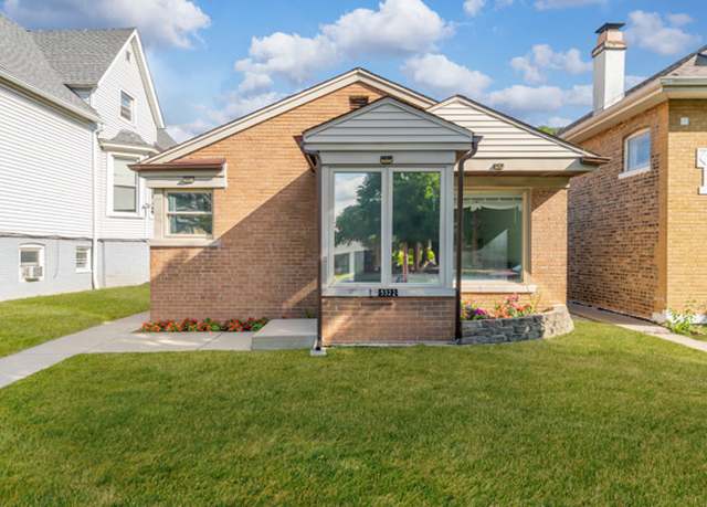 Property at 5322 W Addison St, Chicago, IL 60641, 3 beds, 1 bath