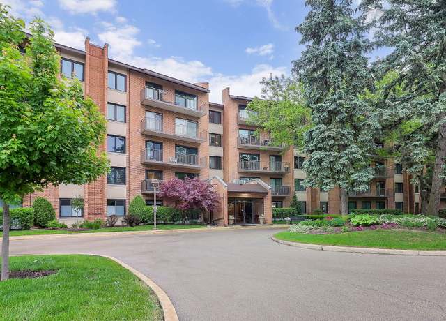 Property at 601 Lake Hinsdale Dr #411, Willowbrook, IL 60527, 2 beds, 2 baths