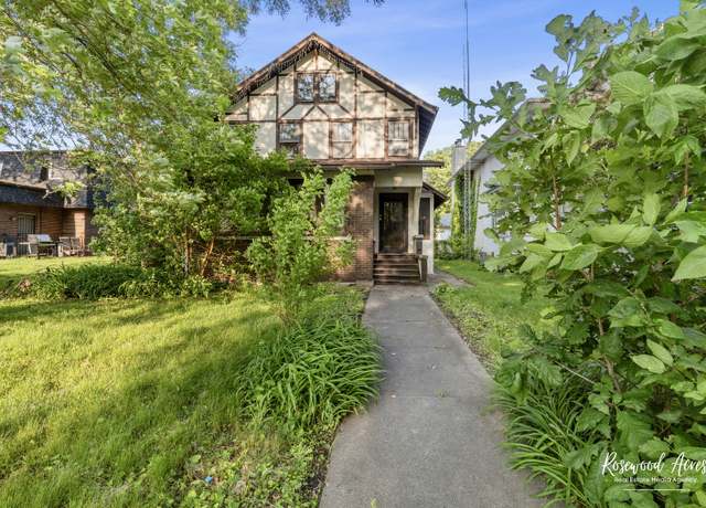 Property at 728 Cobb Blvd, Kankakee, IL 60901, 4 beds, 2 baths