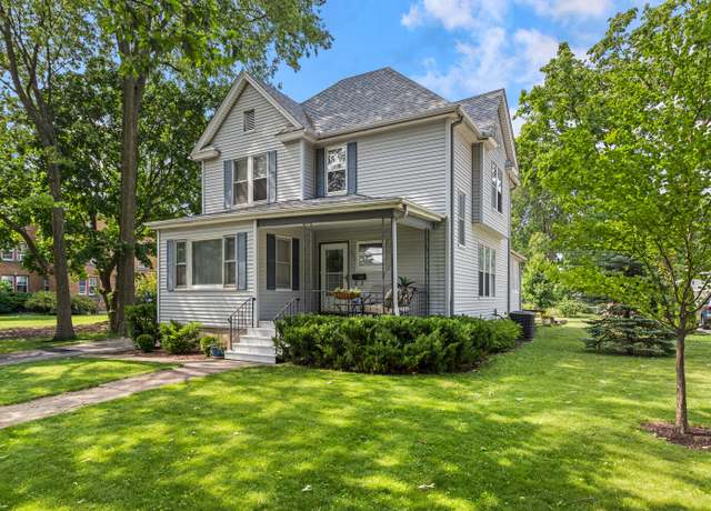 Property at 808 W Green St, Champaign, IL 61820, 5 beds, 2 baths